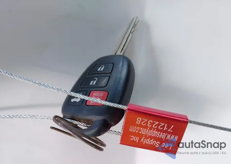 2014 Toyota Corolla S Plus z USA, uszkodzony, nr VIN 2T1BURHE0EC020814